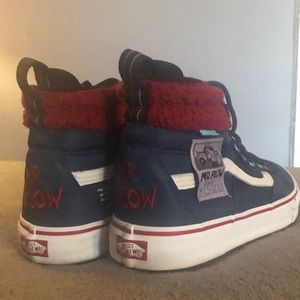 Vans The Simpsons Mr Plow MTE size 12. Only worn once.